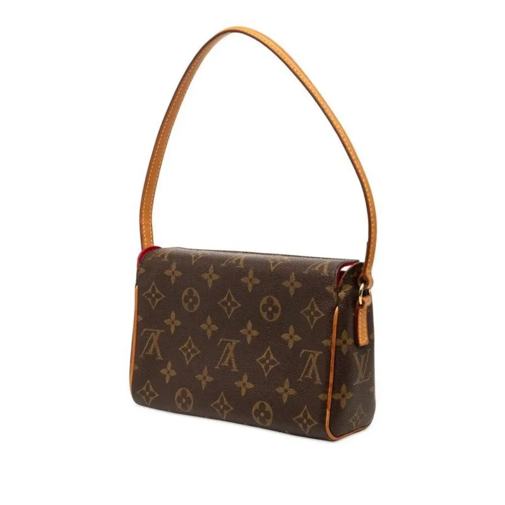 Louis Vuitton delivery duty